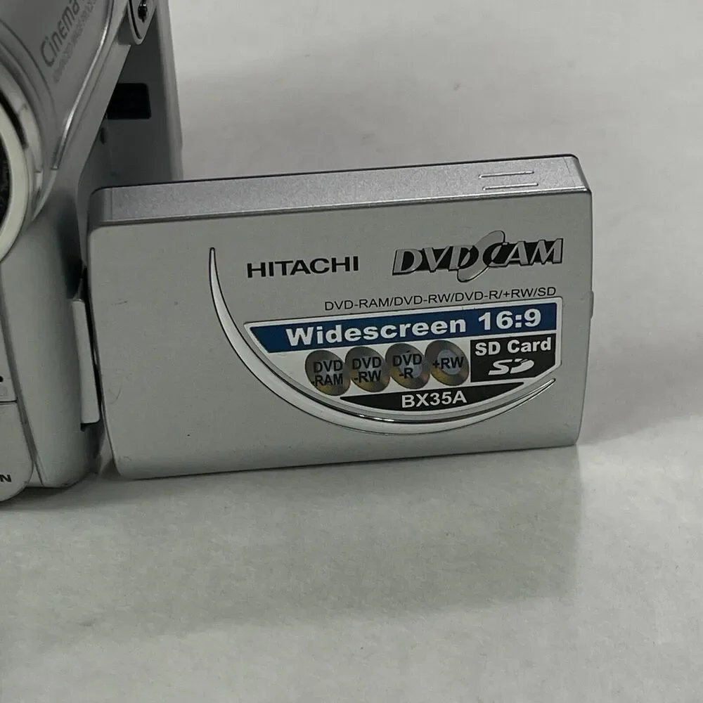 Hitachi DZ-BX35A DVD Cam Video Camera Camcorder PARTS ONLY UNTESTED NO BATTERY - Picture 2 of 10
